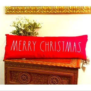 RAE DUNN 🎄MERRY CHRISTMAS🎄LONG THROW PILLOW FARMHOUSE EDITION 2021